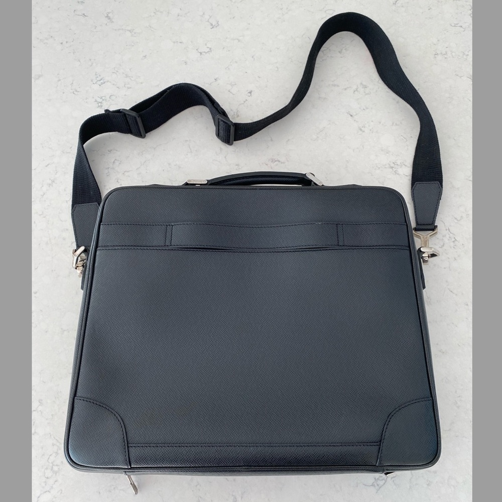 Louis Vuitton Messanger/Laptop Bag